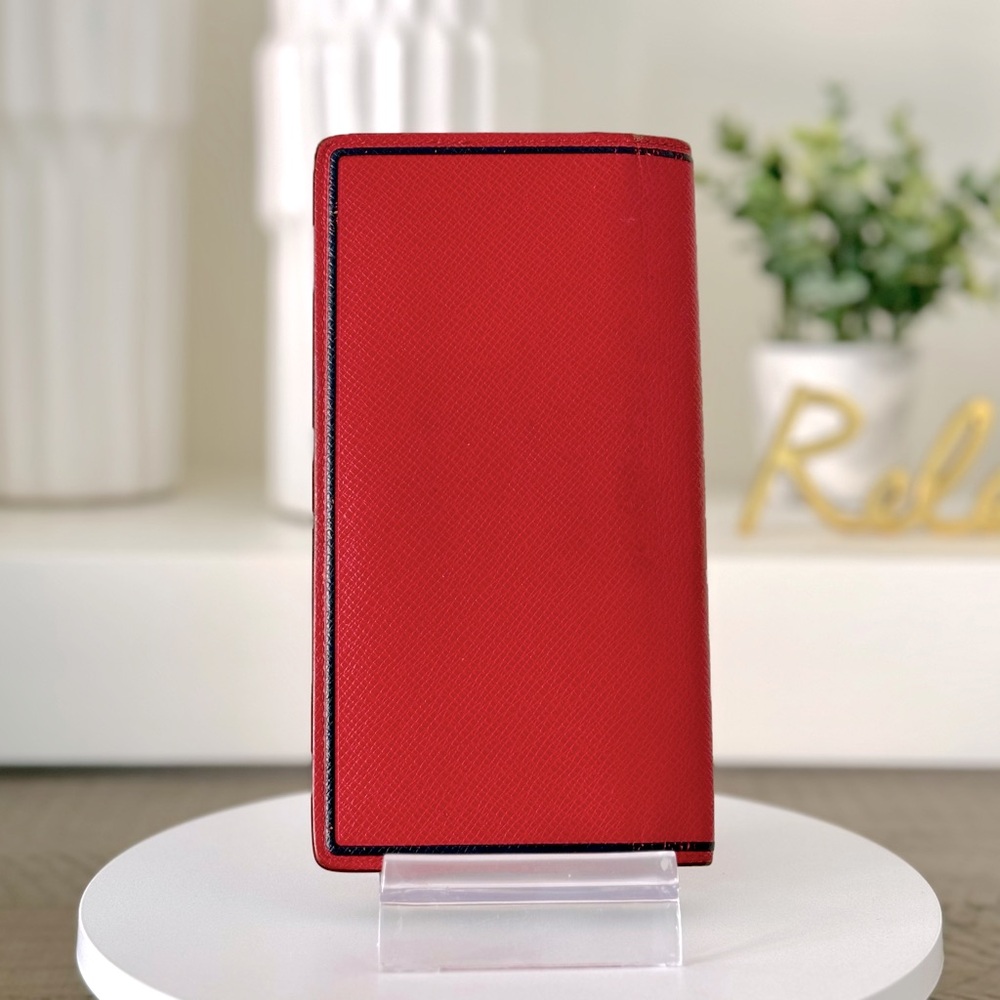 Louis Vuitton Red Taiga Leather Brazza Wallet - Picture 4 of 15